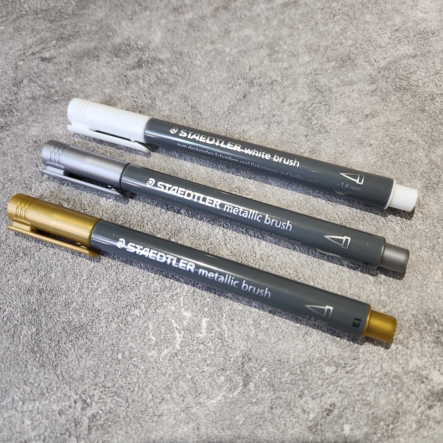 Steadtler Brush Marker white / gold / silver