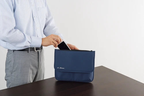 LIHIT LAB. Flap Pouch 可反式平板電腦袋 (M size)