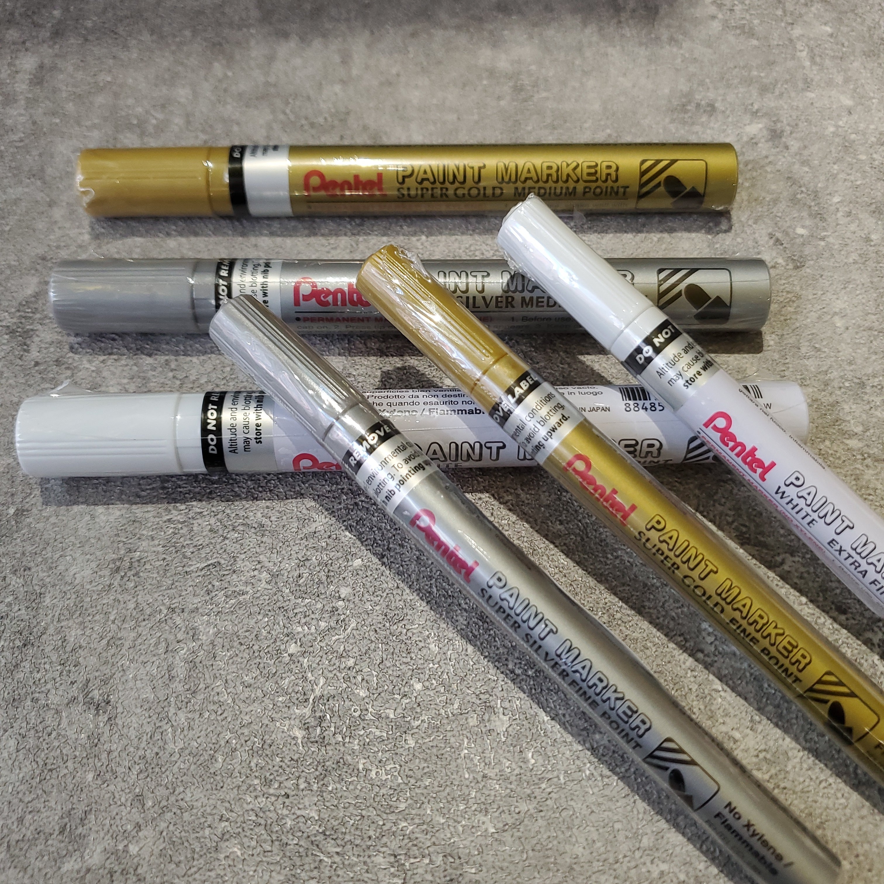 Pentel Paint Marker 漆油筆(White/ Gold/ Silver) – 水豚文具x 水豚